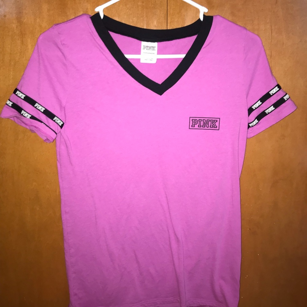 VS tee